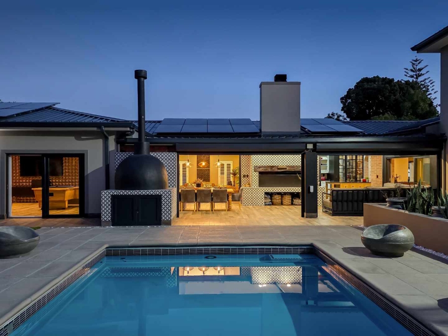 7 Bedroom Property for Sale in Durbanville Western Cape